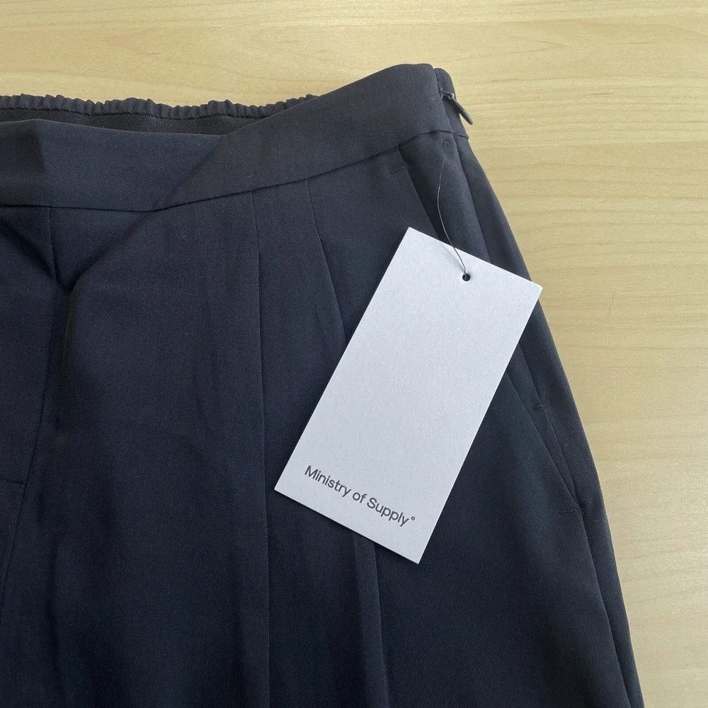 NWT Ministry Of Supply Swift Drape Pants Black‎ Size 4 Pleated Lightweight
